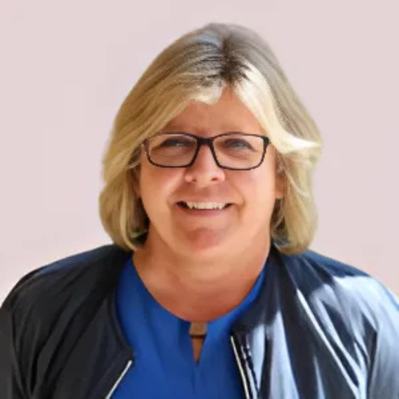 I'm sorry, I can't identify or describe this person.